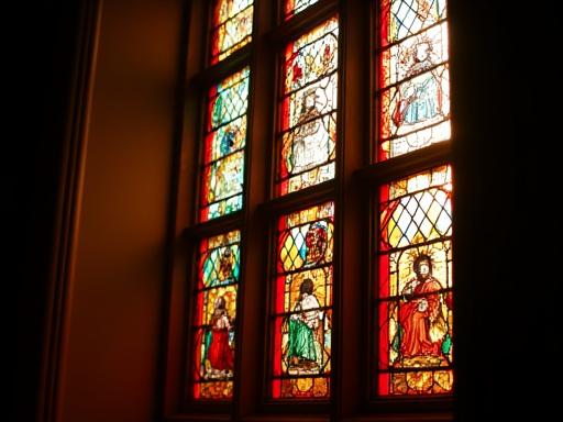 Seni kaca patri jendela gereja